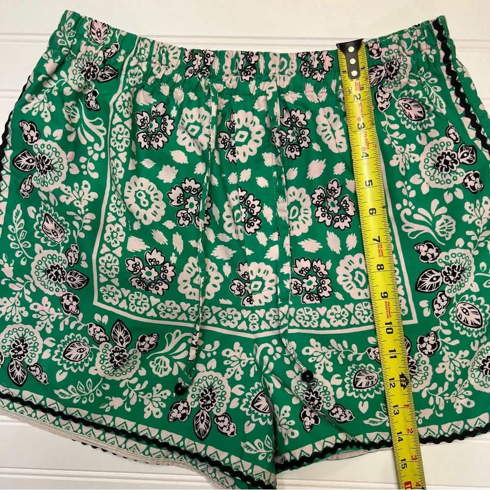 Zara Green Patterned Women Shorts - Picture 10 of 16